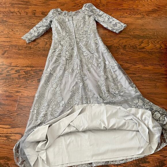 La Femme Formal Gown 3/4 Sleeves Silver Embroidered Mesh A-Line Size 14 NWT - Picture 6 of 13